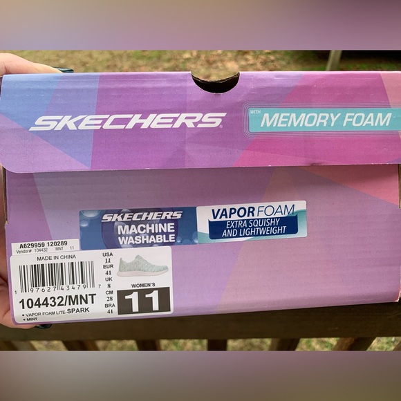 Skechers Women's Vapor Foam Sneakers - mint - Picture 3 of 3